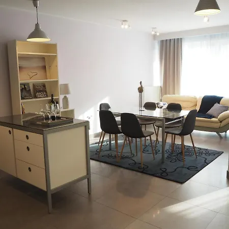 Cozy With Natural Vibe 10' From Center Daire *